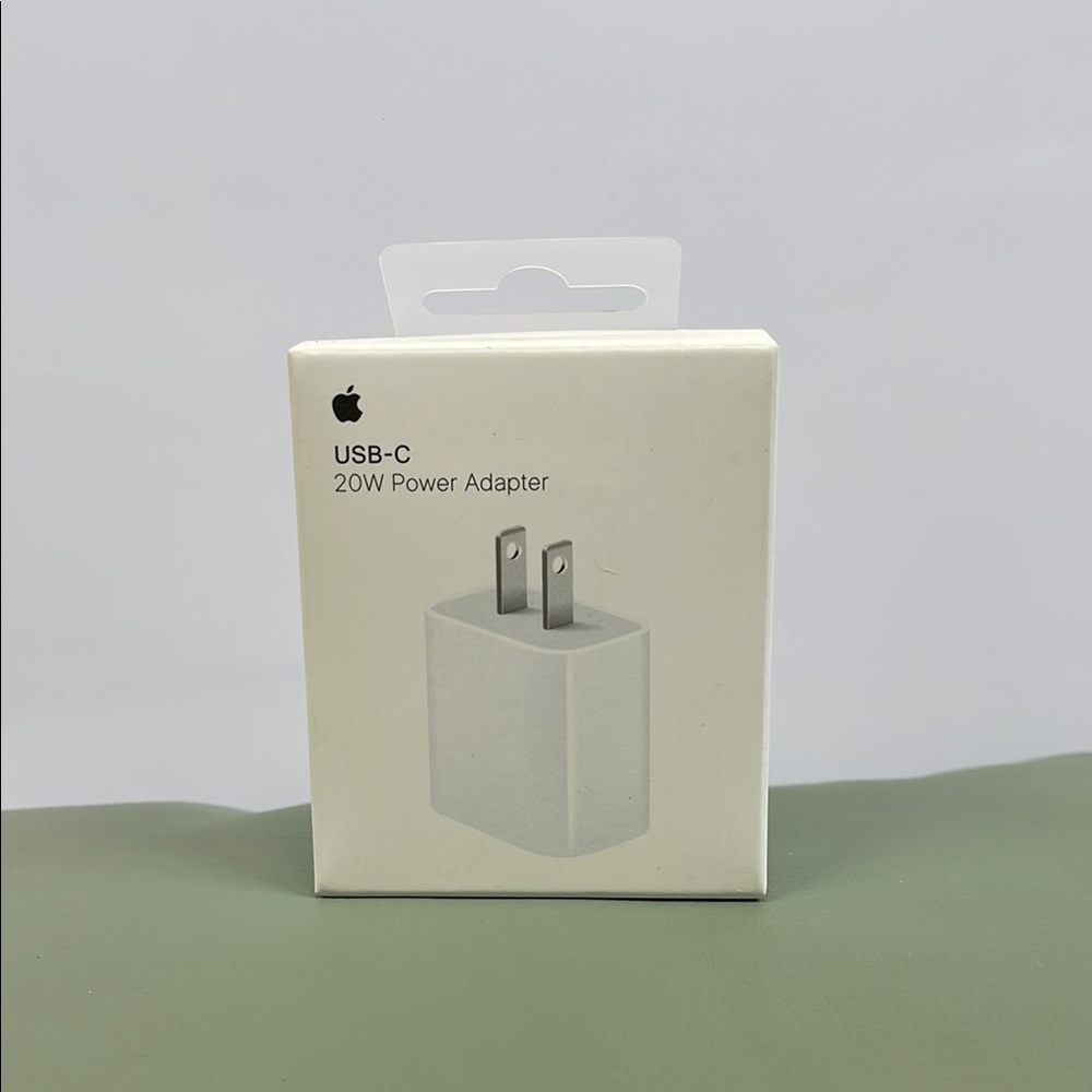 Apple 20W USB-C Power Adapter in White